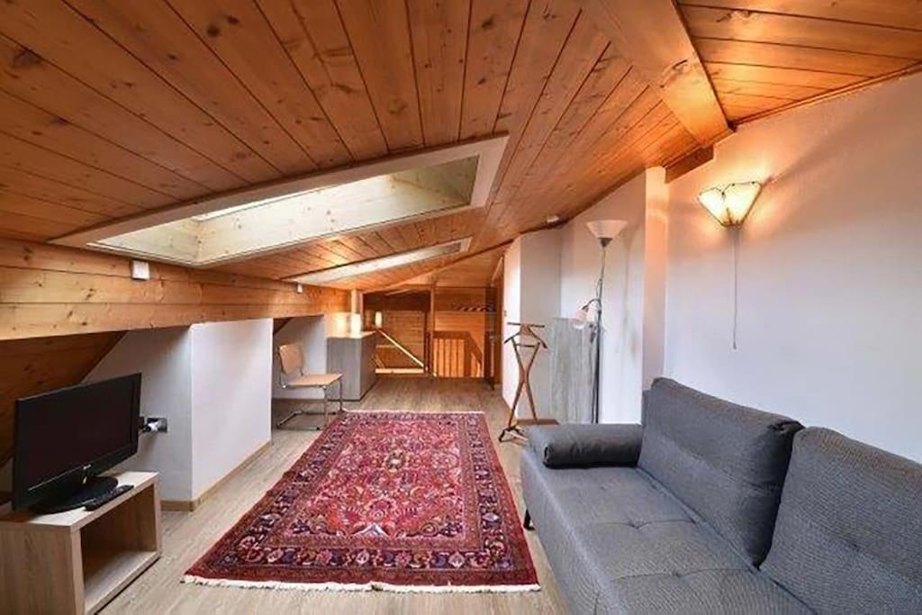 Apartment Penthouse In The Centre Merano