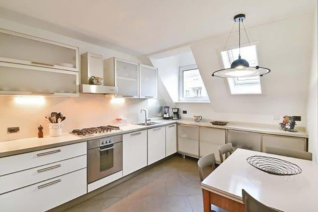 Apartment Penthouse In The Centre Merano